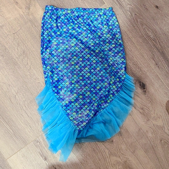 Mermaid bathing suit - Picture 2 of 4